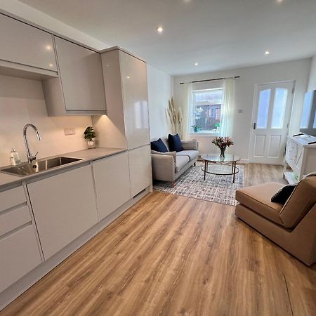 Two Bedroom Bridgnorth Bliss מראה חיצוני תמונה